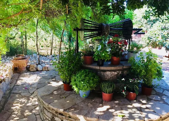 Vounaki Seaside Dreamland! *